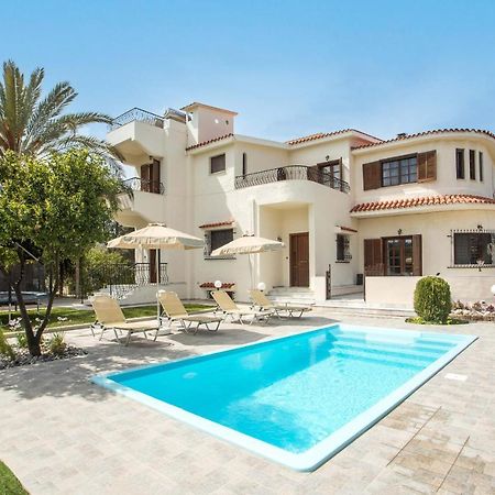 Hriska Luxury Villa 依克希亚 外观 照片