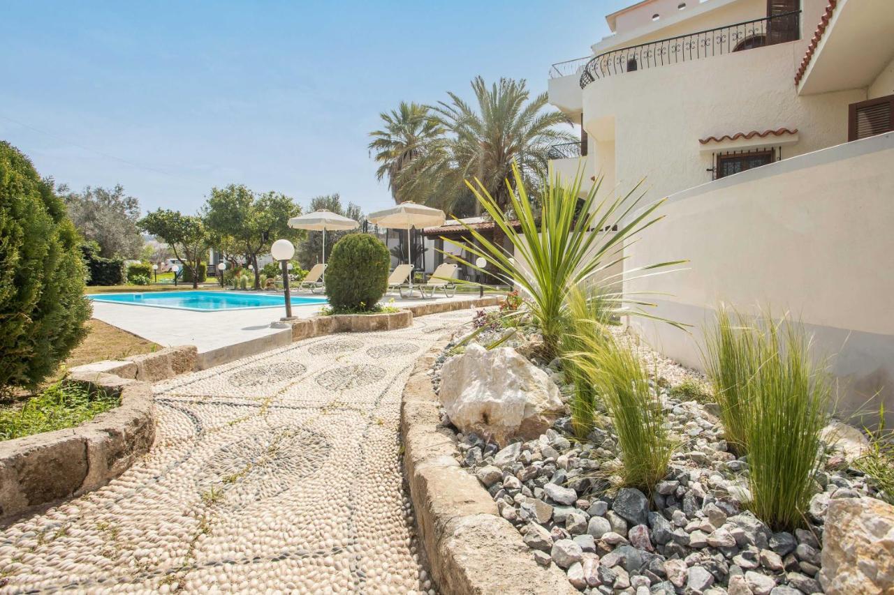 Hriska Luxury Villa 依克希亚 外观 照片