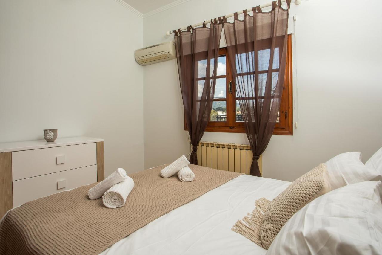 Hriska Luxury Villa 依克希亚 外观 照片