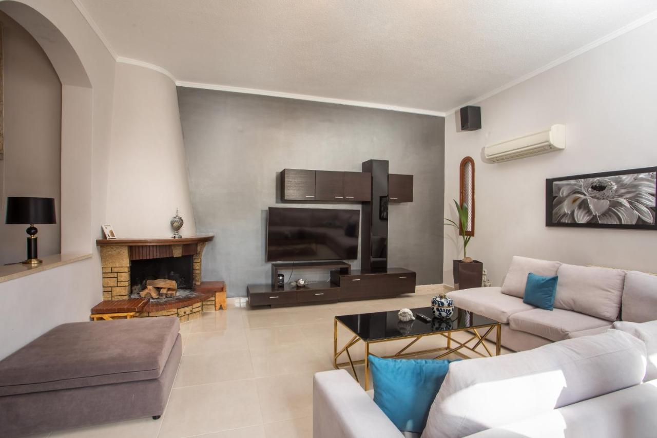 Hriska Luxury Villa 依克希亚 外观 照片